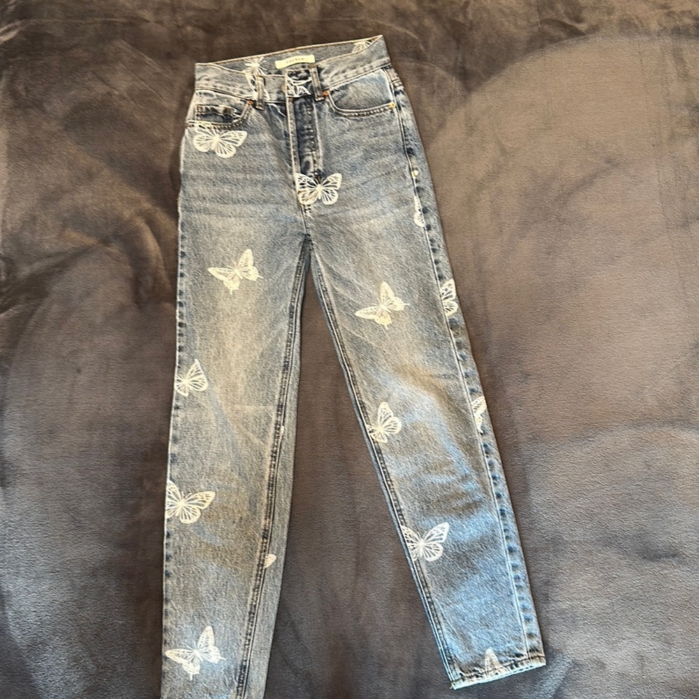 PacSun Butterfly Print Ultra High Rise Slim Fit Cropped Jeans Size